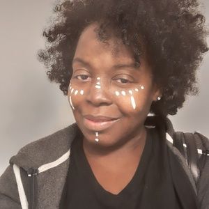 Meet your Posher, Monica